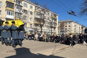 На Житомирщині попрощались із командиром 39-ї бригади тактичної авіації ЗСУ Олександром Довгачем