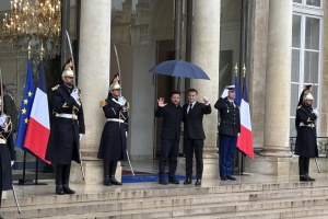 Зеленський прибув до Єлисейського палацу на зустріч із Макроном