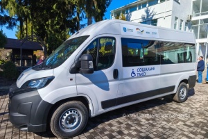 У Хмільнику запрацювало соціальне таксі для маломобільних громадян