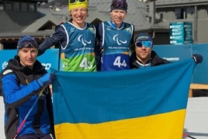 Україна здобула «срібло» у змішаній лижній естафеті Паралімпіади-2026