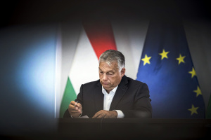 Політичне піратство по-угорськи