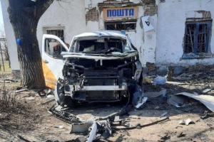 Russians attack four Ukrposhta branches in one day, employees injured