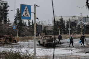 На Донеччині у зоні активних бойових дій залишаються майже 20 000 цивільних