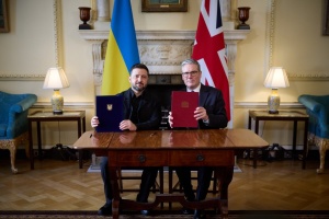 ゼレンシキー宇大統領とスターマー英首相、今後数年間のウクライナ英国間戦略的パートナーシップに関する声明に署名