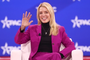 Генпрокурорку США викликали дати свідчення у справі файлів Епштейна