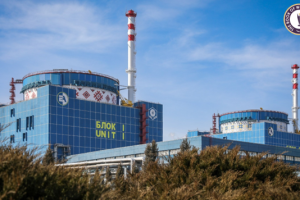 Хмельницьку АЕС прикрасив рекордний мурал завдовжки 220 метрів