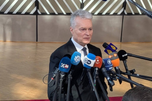 Президент Литви: Тиск на Росію потрібно посилювати
