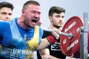 Українець Новописьменний здобув «срібло» на мальтійському Євро-2026 з пауерліфтингу
