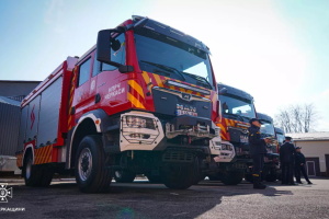 Рятувальники отримали спеціалізовані автомобілі від Данії