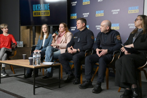 У Києві презентували освітній серіал «Стихії під контролем» про роботу Укргідрометцентру