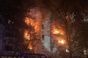 У Севастополі в пʼятиповерхівці стався вибух, є загиблі й постраждалі - соцмережі
