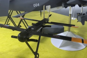 Китай працює над бойовою безпілотною системою, яка запускатиме рій дронів