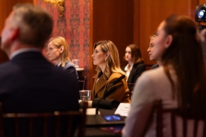 Через два місяці у Бостоні Укрпошта представить марку до 250-ї річниці незалежності США - Олена Зеленська