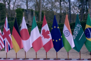 Сибіга прибув на міністерський саміт G7 у Франції