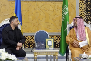 Зеленський прибув до Саудівської Аравії