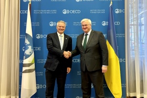 Сибіга розпочав візит до Франції - перша зустріч із генсеком ОЕСР