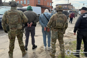 У Миколаєві співробітники ТЦК та СП вимагали хабаря за зняття з розшуку військовозобов'язаного