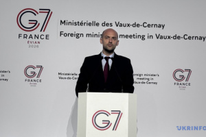 Europa reduziert Unterstützung für Ukraine trotz Irankrieg nicht – Französischer Außenminister