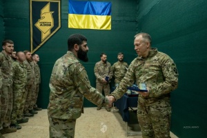 Сирський вручив відзнаки воїнам 1-го корпусу Нацгвардії «Азов» і заслухав доповіді командирів