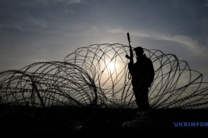 「最前線」は消失し、数キロの「グレーゾーン」が出現する