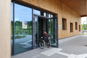 Львів очолив рейтинг безбар’єрності серед 24 громад України за 2025 рік