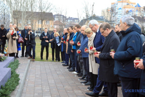 ブチャを訪問したＥＵ諸国外相、戦争犯罪・侵略犯罪の追及求める