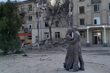 5 Tote und 13 Verletzte nach russischen Angriffen auf die Region Donezk