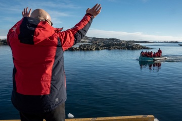 Rotation of annual expeditions begins at Vernadsky Research Base