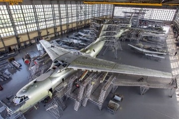 À Staraïa Roussa, en Russie, des drones ukrainiens ont attaqué une usine de maintenance des avions