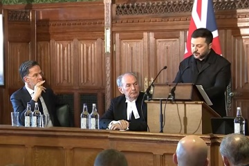 Selenskyj: mehr als 200 ukrainische Spezialisten geben Hilfeleistung bei Drohnenabwehr im Nahen Osten 