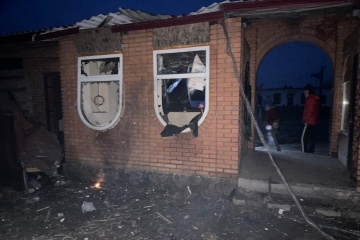 Russian drone strikes store in Slatyne, injuring two