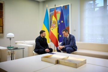Zelensky discusses unblocking of EUR 90B for Ukraine with Spanish PM 