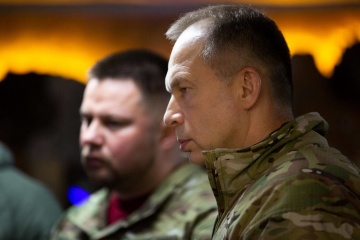 Syrsky: Los rusos aumentan la presión en varios frentes