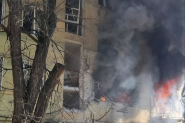 Russians strike Dnipro, high-rise building damaged, casualties reported