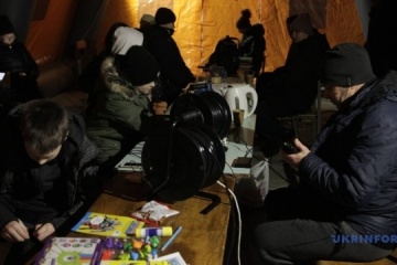 UNICEF: Niños ucranianos sobreviven al invierno más duro en años de guerra a gran escala