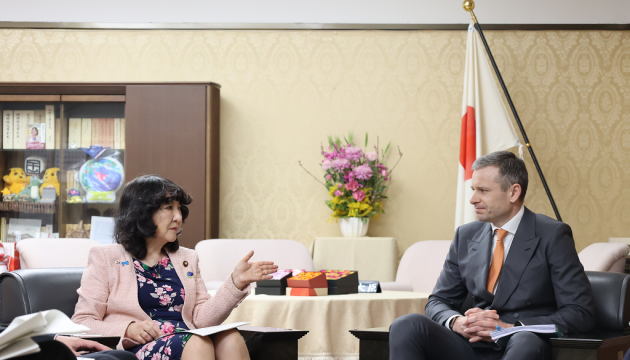 片山日本財務相、マルチェンコ・ウクライナ財務相と面会　ウクライナ情勢につき意見交換