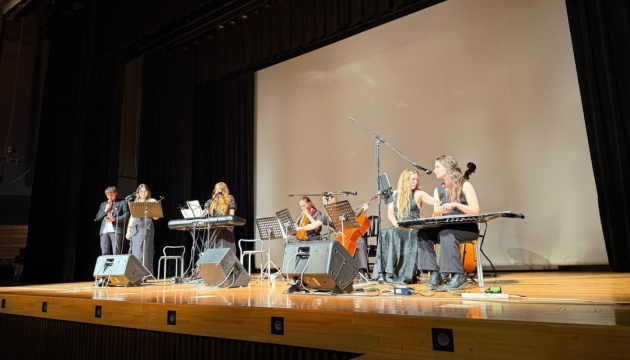 У Токіо презентували проєкт «Дочки Донбасу», що розповідає історії викрадених Росією дітей