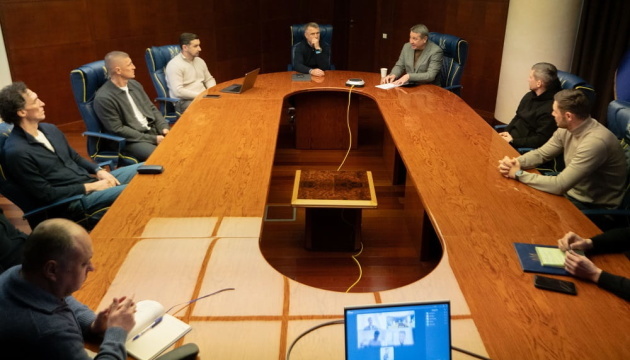 Ребров провів нараду з тренерами молодіжної та юнацьких збірних України
