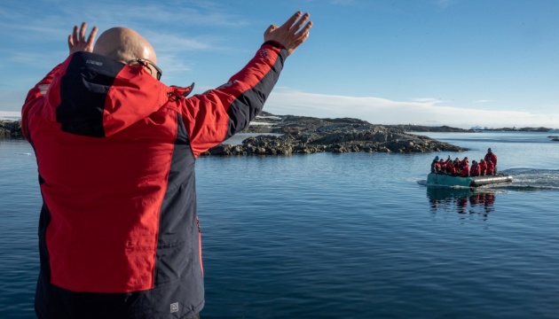 На станції «Академік Вернадський» почалася перезмінка річних експедицій