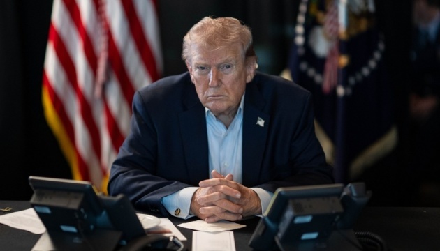 Trump urges Zelensky to reach deal with Russia