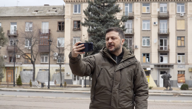 Зеленський на Донбасі: Росіяни не відмовляються від війни і на весну готують наступ