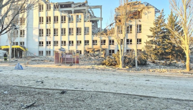 Армія РФ вночі вдарила по Краматорську авіабомбою, шестеро поранених, серед них - діти