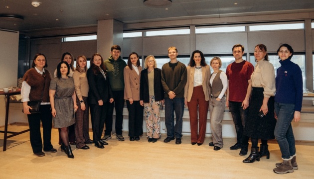 Українські школи у Данії та Швеції почали вчитися працювати з травмою війни