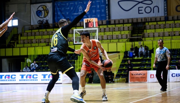 Басетбол. «Харківські Соколи» розгромиои «Рівне», поразки «Київ-Баскета», «Запоріжжя»