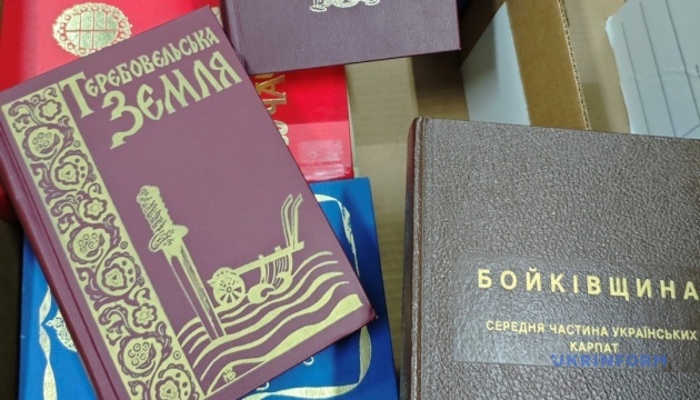 УІНП готовий долучитися до оцифрування фондів української бібліотеки, перевезеної з Торонто в Тернопіль