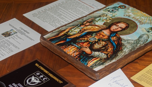 Головне управління розвідки передало Музею війни копію офіційної ікони ГУР