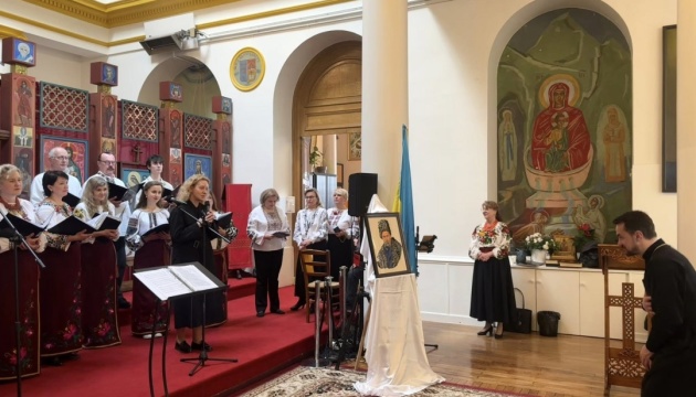 У Парижі провели шевченківське театральне дійство до дня народження Кобзаря