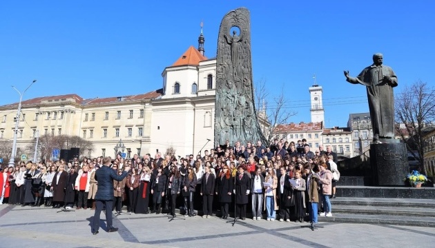 У Львові відзначили 212-ту річницю від дня народження Тараса Шевченка