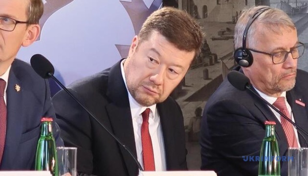 Чеський спікер Окамура звинувачує українських перевізників у контрабанді, зокрема й зброї