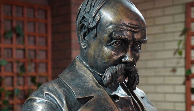 У Ботсвані встановили перший в Африці памʼятник Тарасу Шевченку